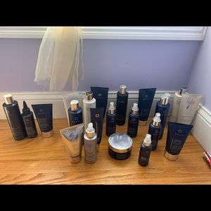 Monat Bundle - shampoos, conditioners and more !